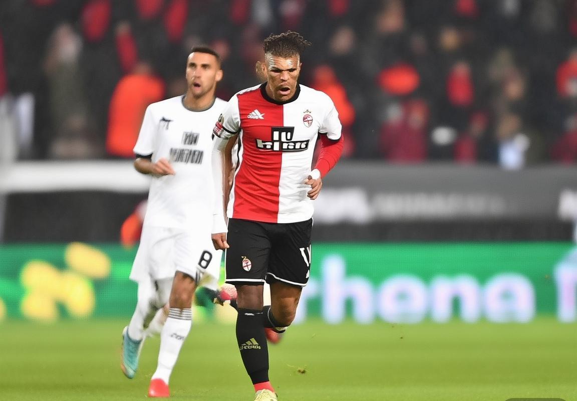 AC米兰瞄准费耶诺德前锋圣地亚哥·希门尼斯，冬季转会窗全力补强锋线